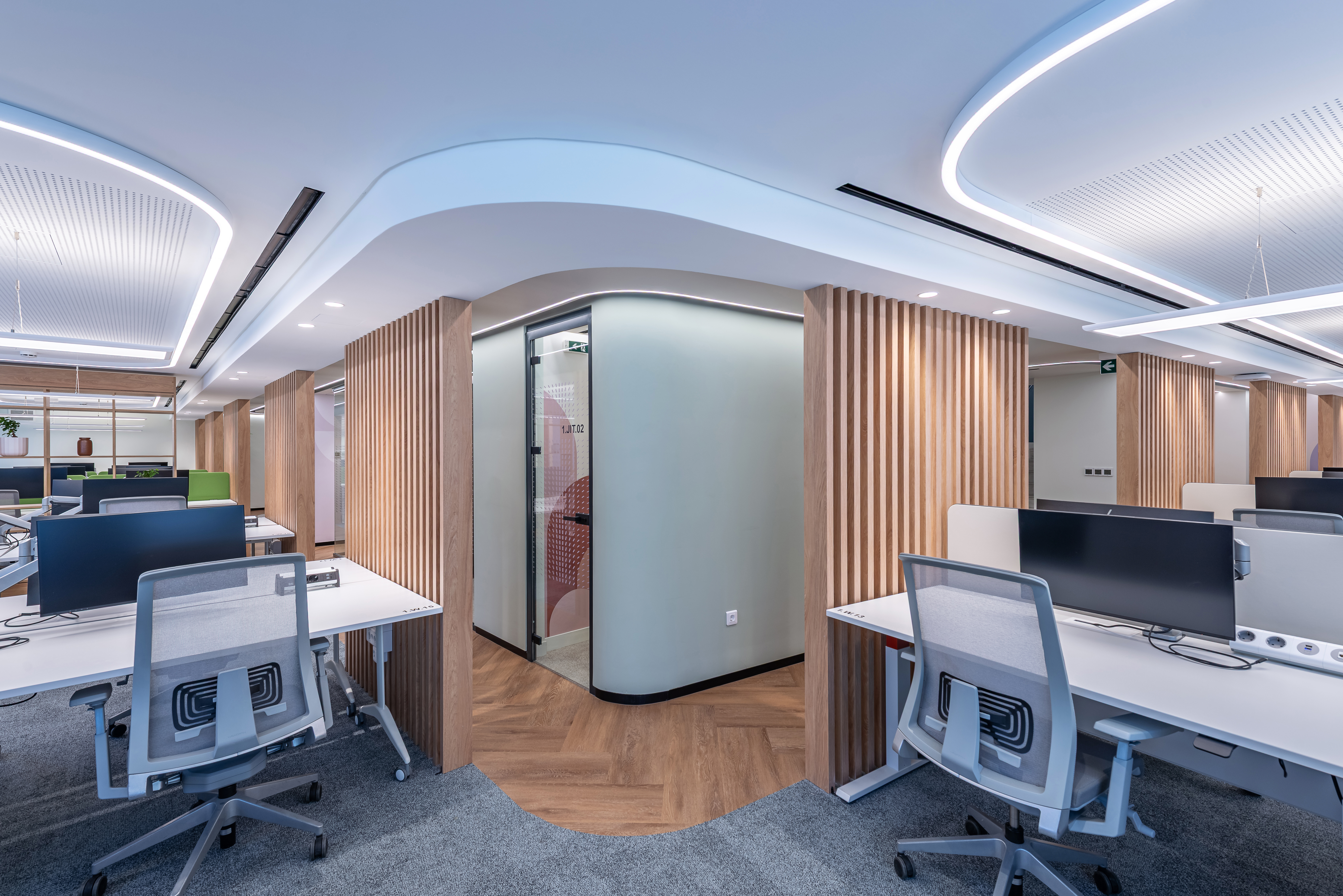 EY Offices Spaces