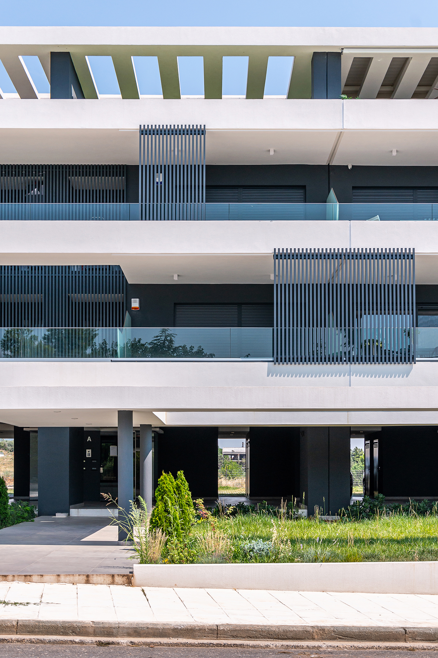 Thermi Apartment Building-Thessaloniki
