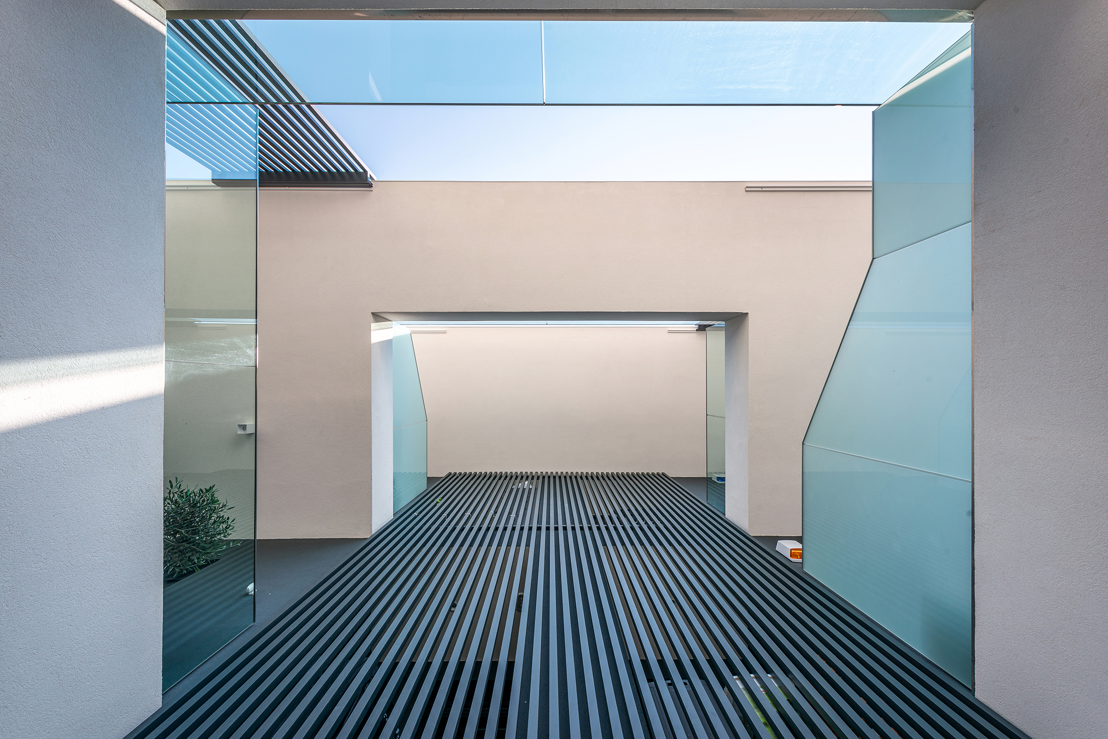 Thermi Apartment Building-Thessaloniki