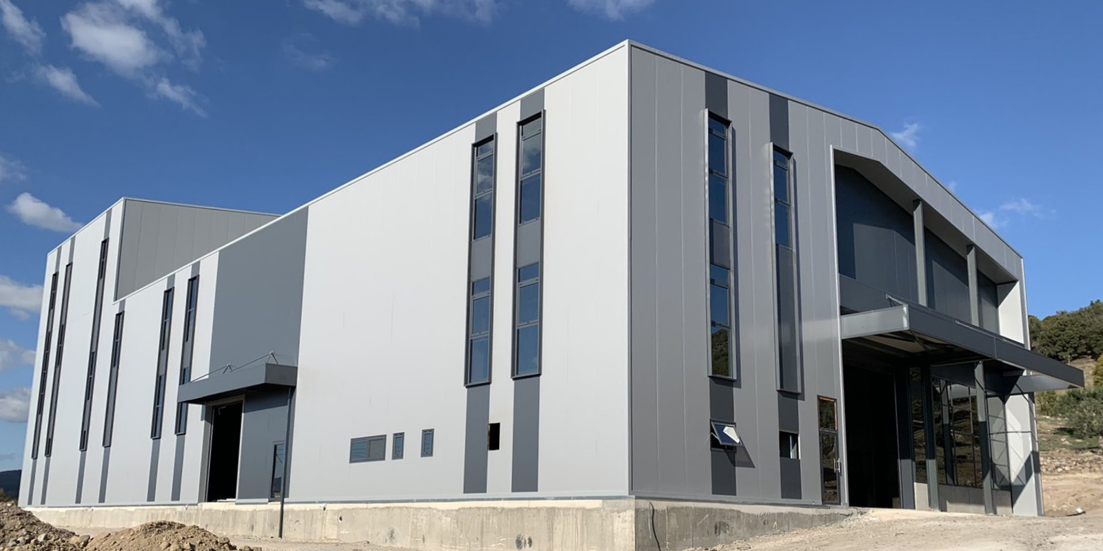 Kalloni Agrozoi Industrial Building - Lesvos