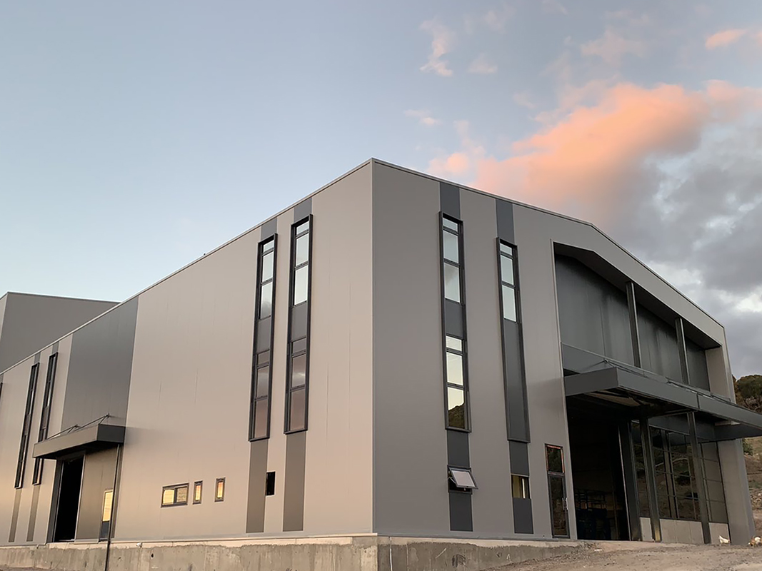 Kalloni Agrozoi Industrial Building - Lesvos