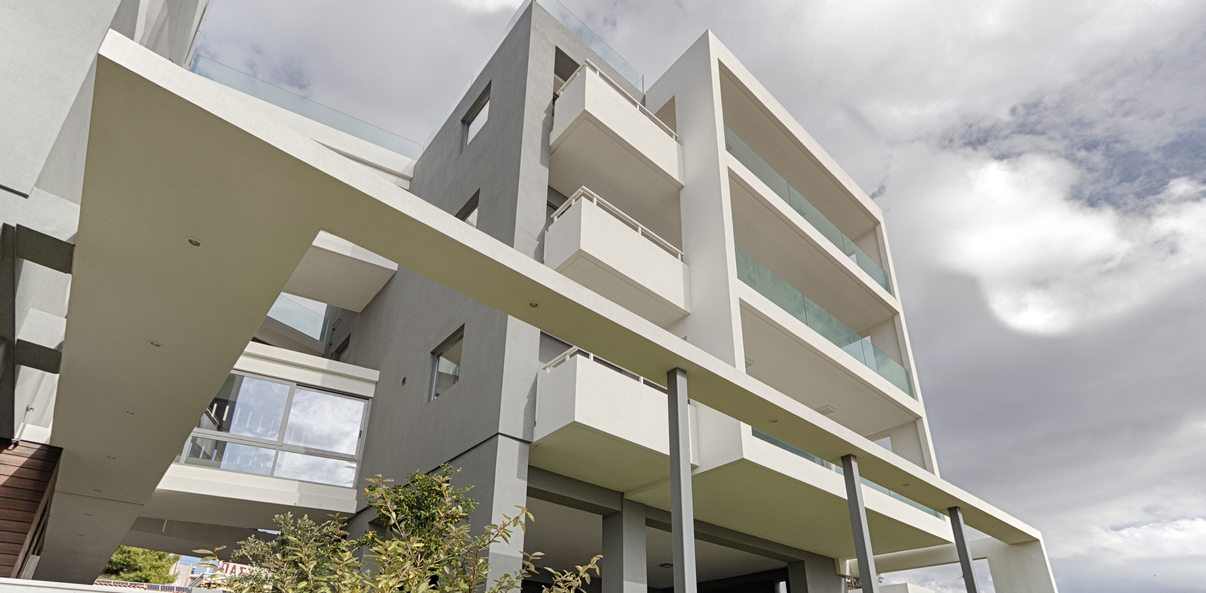Alimos Apartment Building-Athens