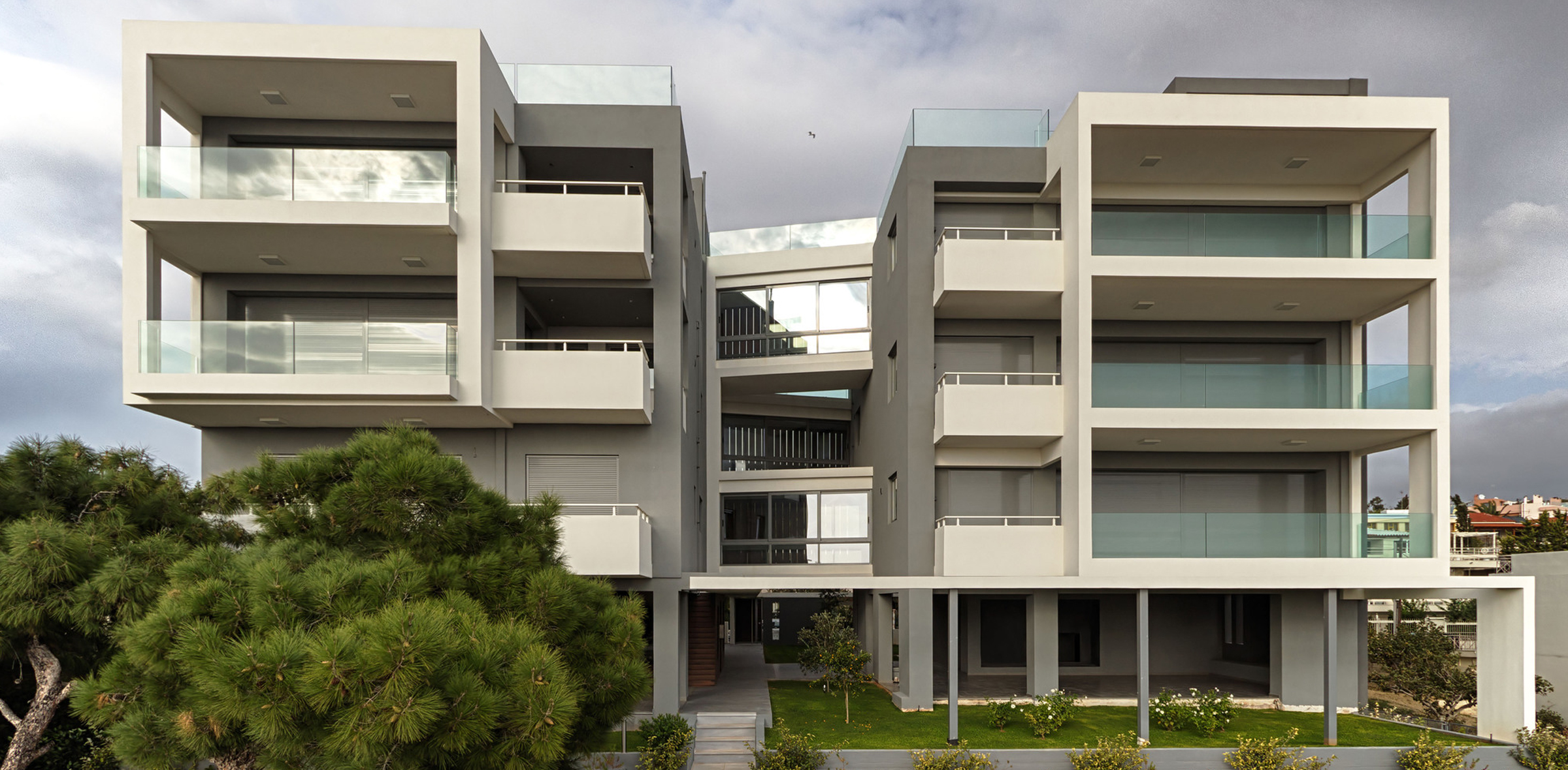 Alimos Apartment Building-Athens