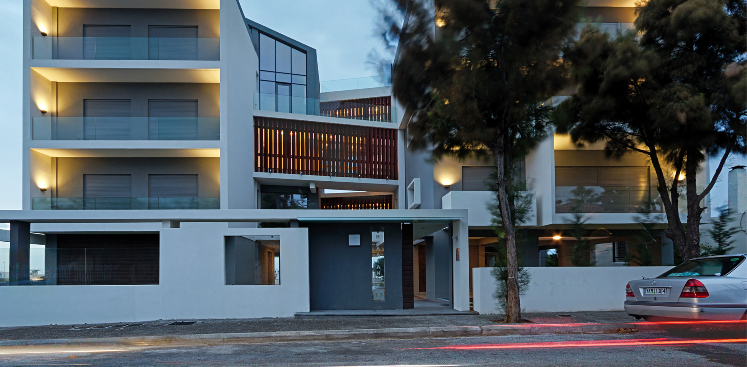 Alimos Apartment Building-Athens