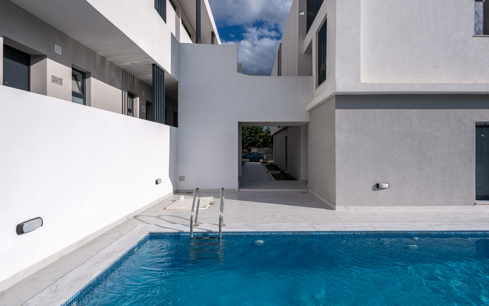 Kallithea Apartment Building-Halkidiki