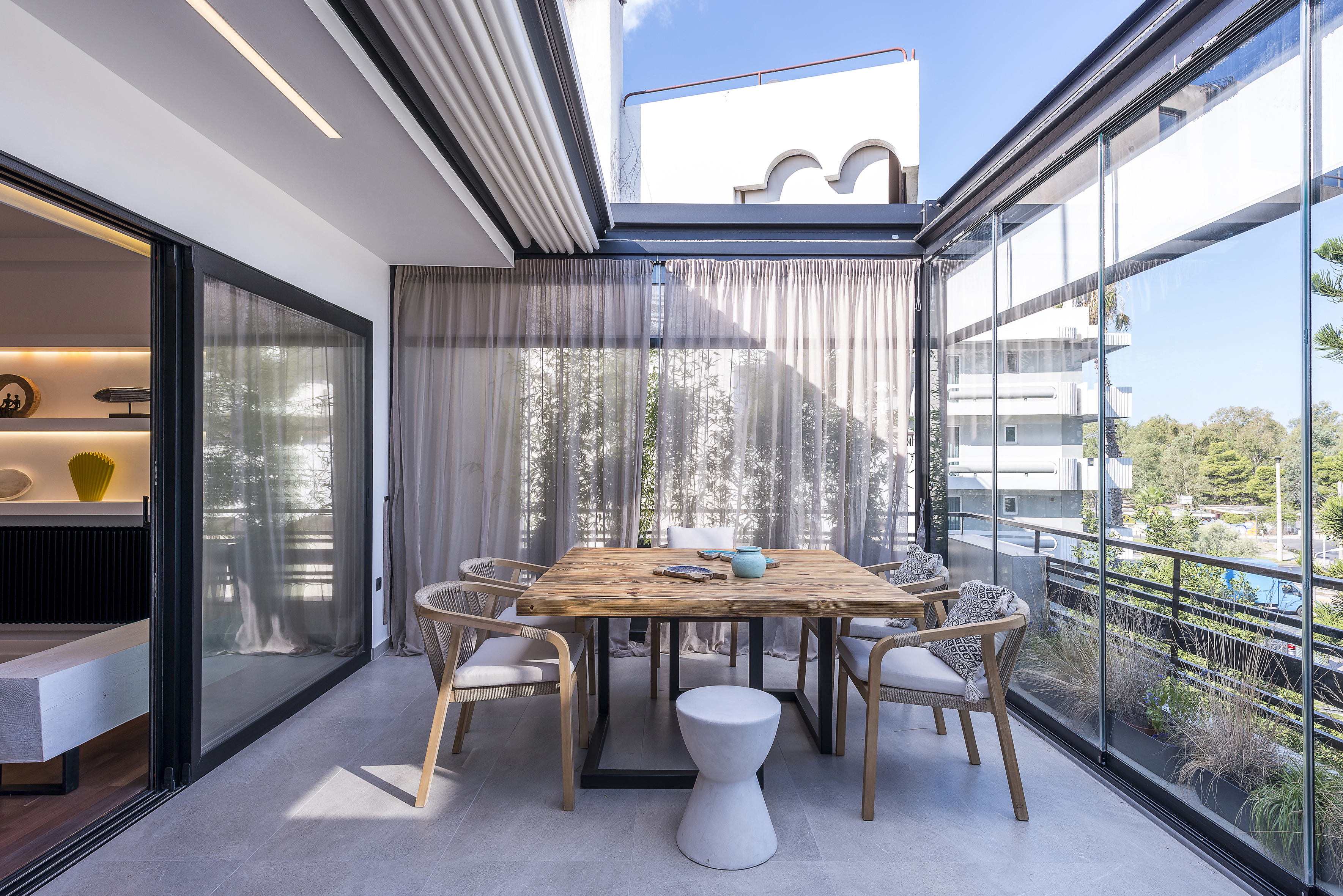 APARTMENT IN GLYFADA, ATHENS