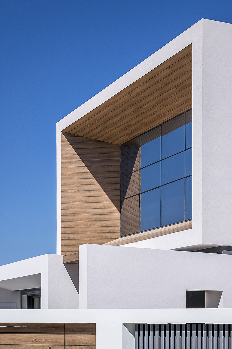 Two Detached Houses In Koropi,Athens