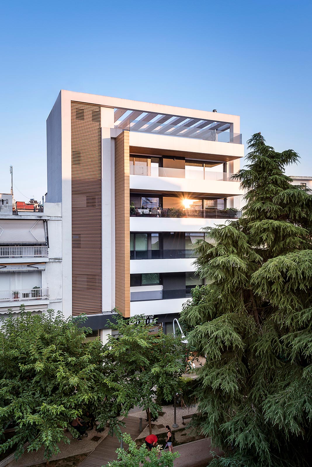 Apartment Building in Metamorphoseos St, Kalamaria