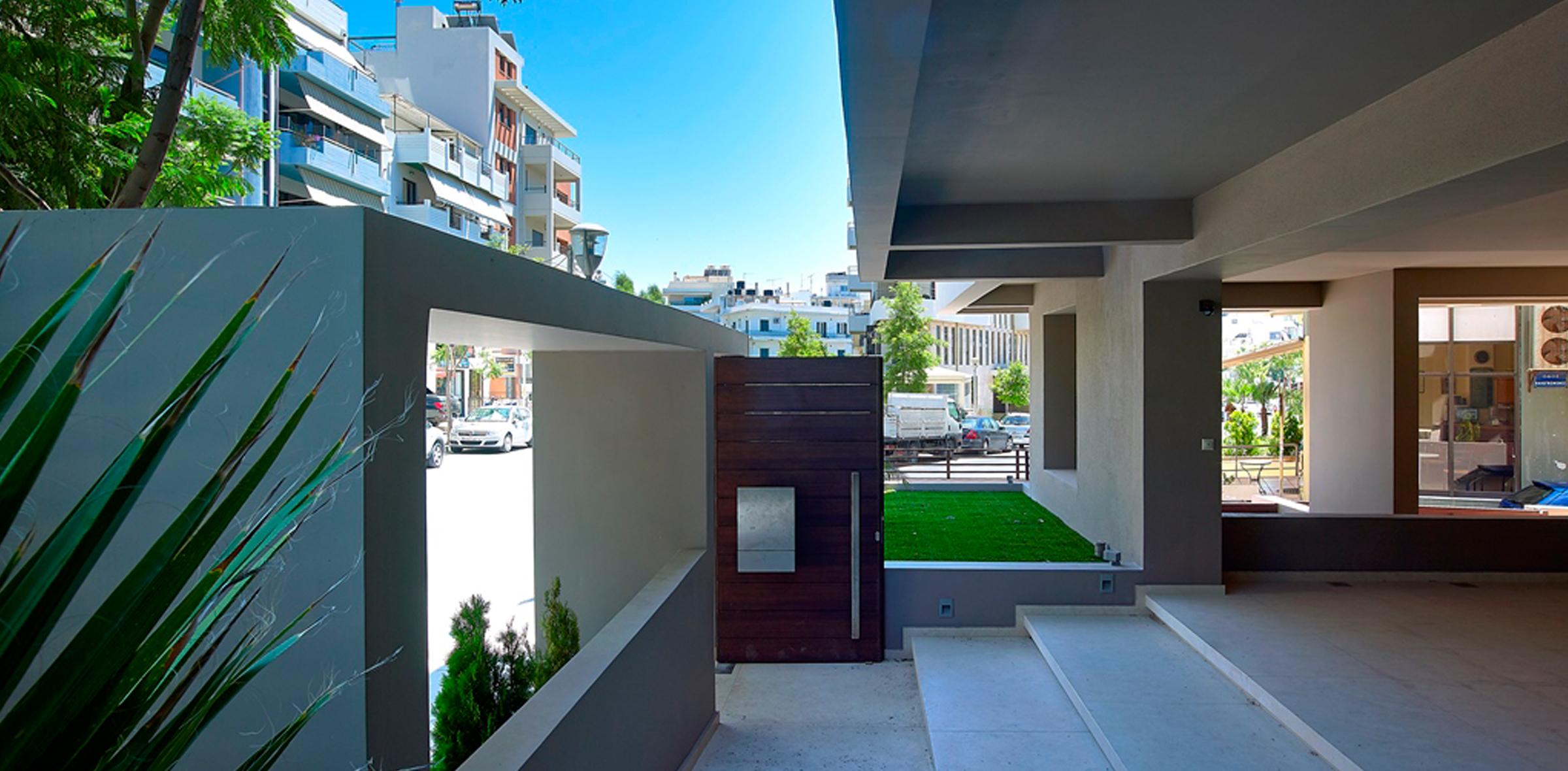 2010 Apartment Building In Herakleion, Papandreou St. – Crete