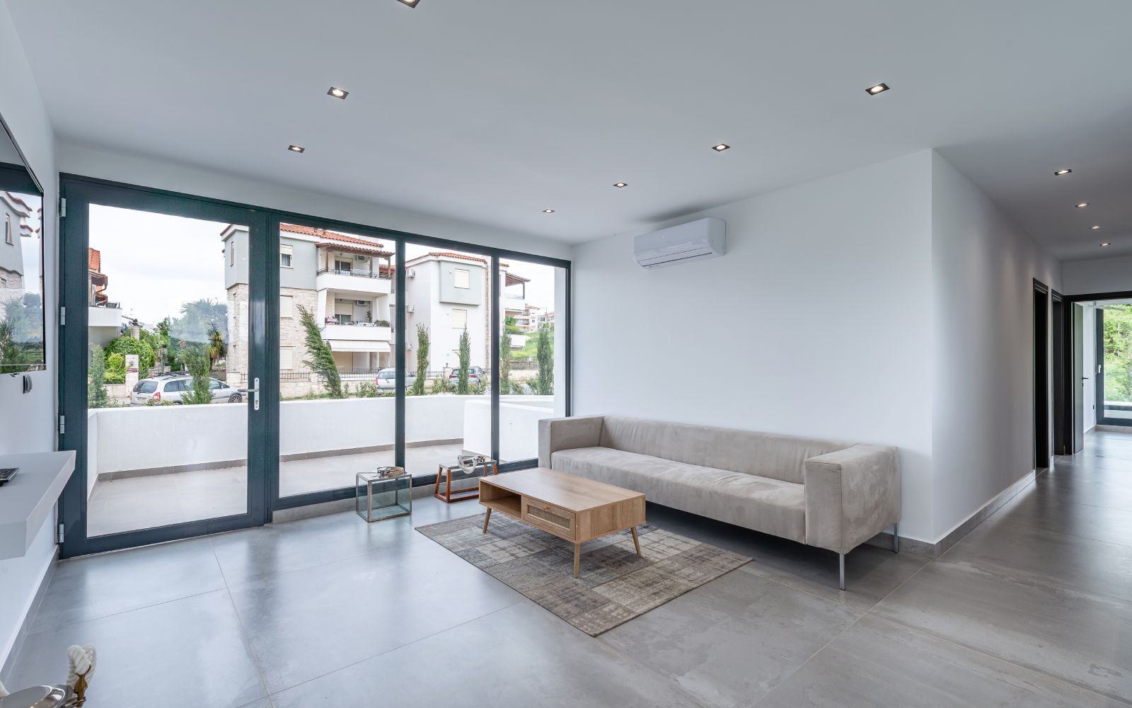 Office Building In Kallithea – Chalkidiki
