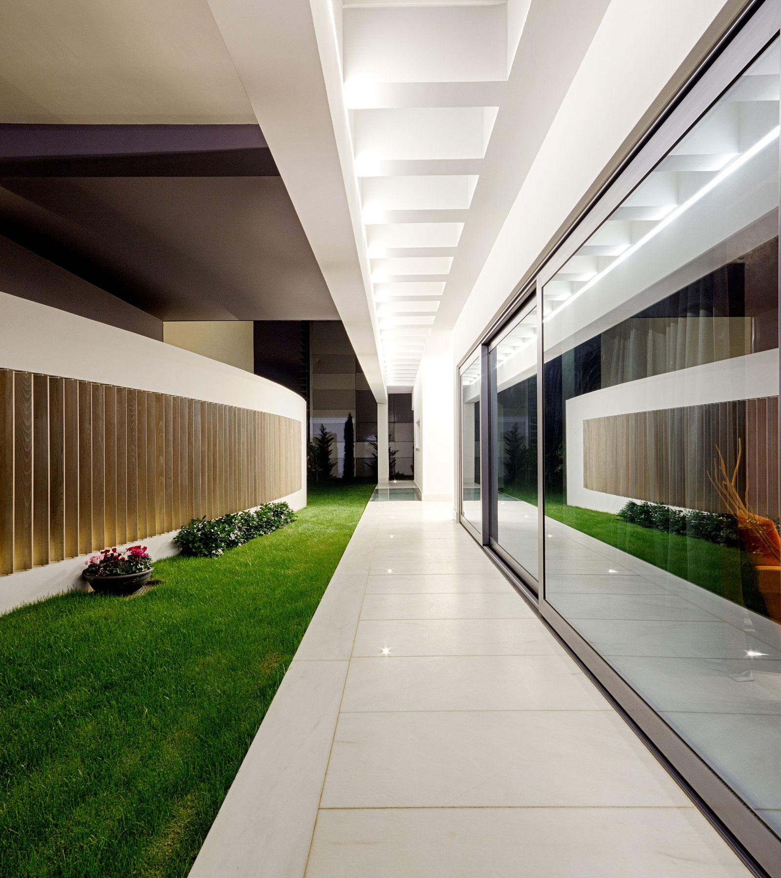 Gerakas House - Athens 