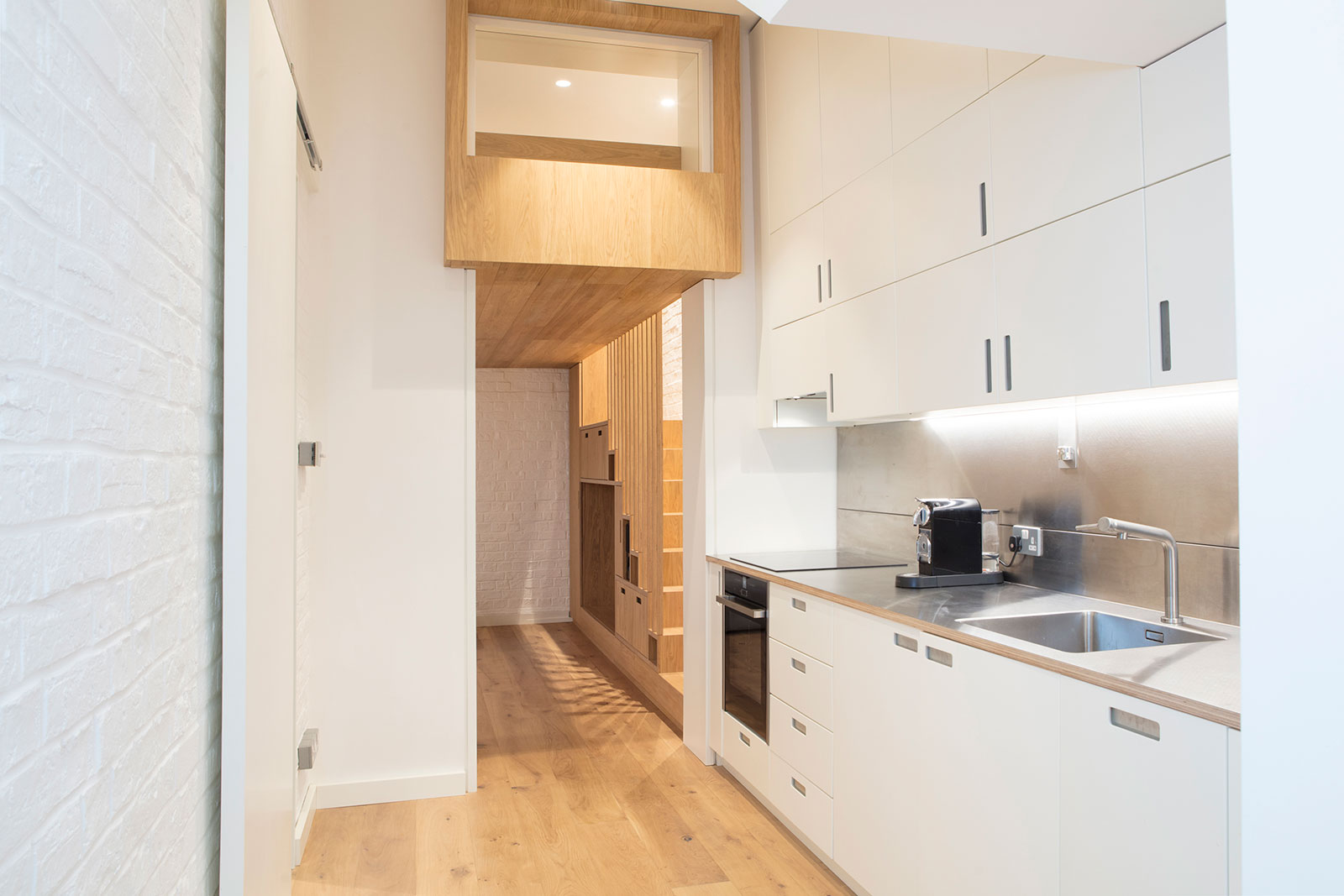GLOUCESTER ROAD – LONDON / UNITED KINGDOM