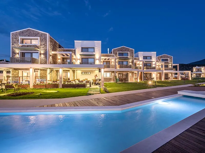 Thalassa Suites 