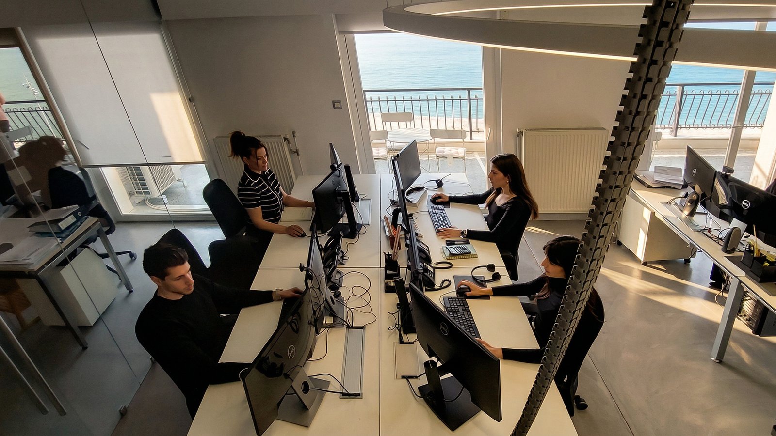 O25 workspace vibe