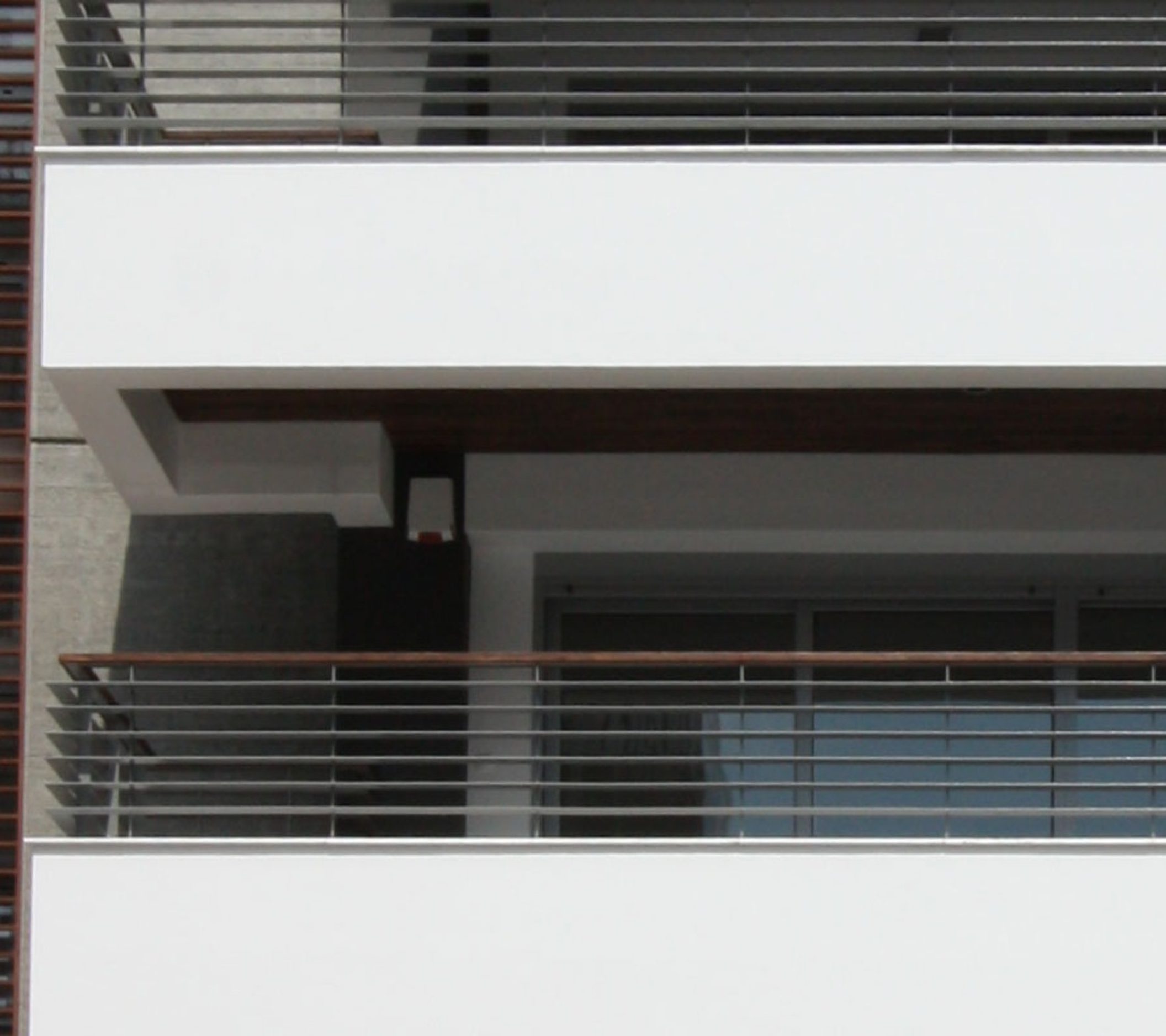 juv9-slide-03